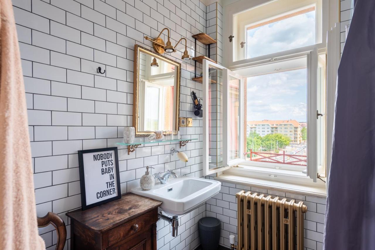 Victoria Design Stays - Premium Apartment Ohrada プラハ エクステリア 写真