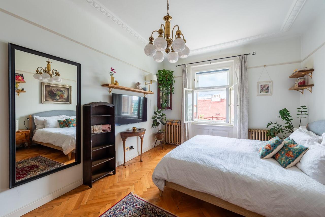 Victoria Design Stays - Premium Apartment Ohrada プラハ エクステリア 写真